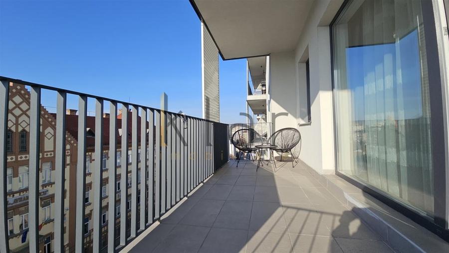 Apartament cu 2 camere semidecomandat, mobilat în Central