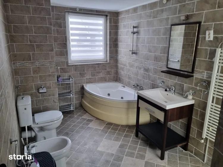 Apartament cu 3 camere decomandat în Ultracentral