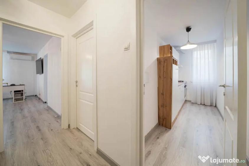 Apartament cu 3 camere decomandat în Ștefan cel Mare