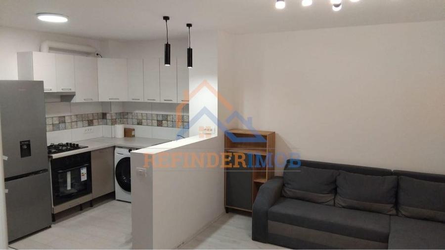 Apartament cu 2 camere semidecomandat, mobilat în Berceni