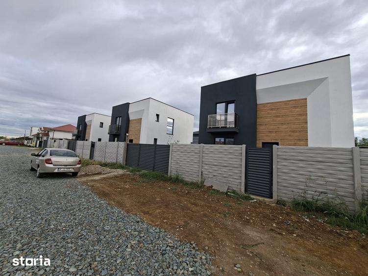 Casa/Vila Parter + 1Etaj/4 camere/Com.Berceni/Comision 0% - 5