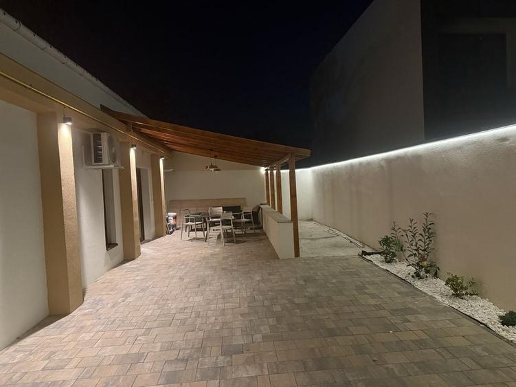 Casă cu 4 camere cu Teren 350 Mp în Central