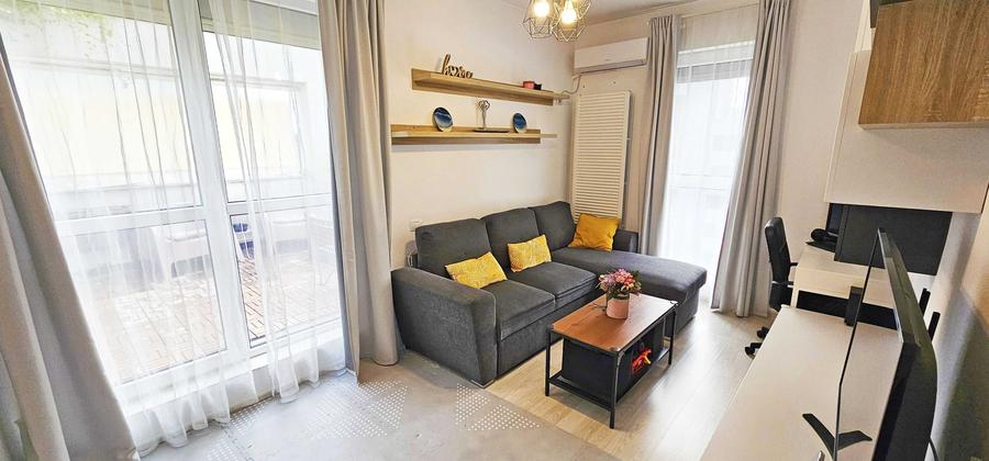Apartament cu 2 camere semidecomandat în Cățelu