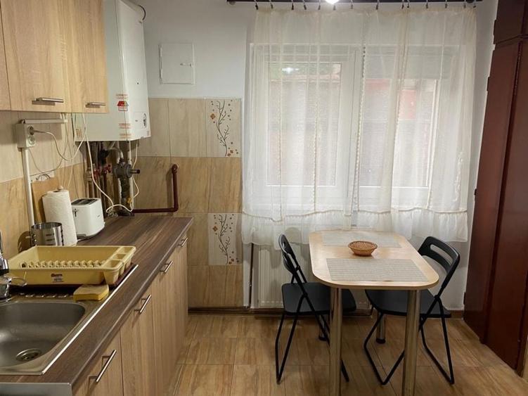 Inchiriez apt. 1 camera,str. Nasaud, Cluj-Napoca, 330 eur - 2
