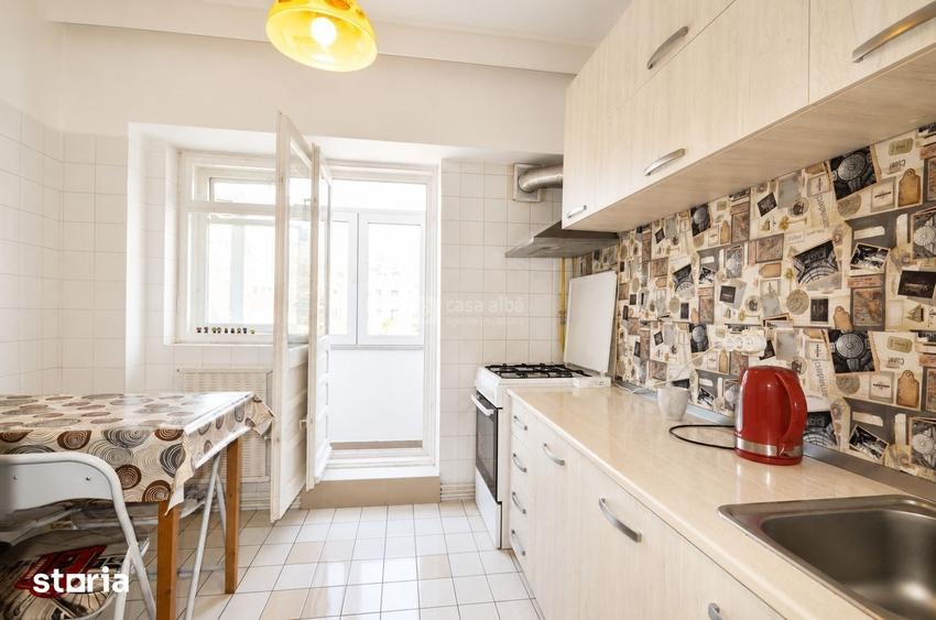 Apartament cu 4 camere decomandat în Gară