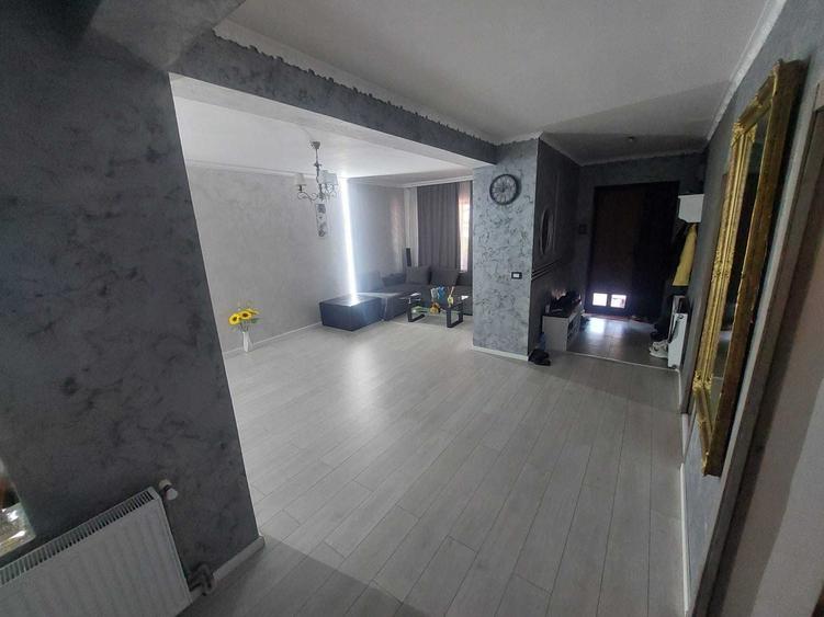 Casă cu 3 camere în Exterior Vest