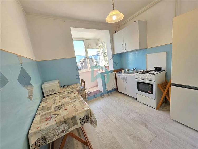Apartament cu 2 camere semidecomandat în Vlahuță
