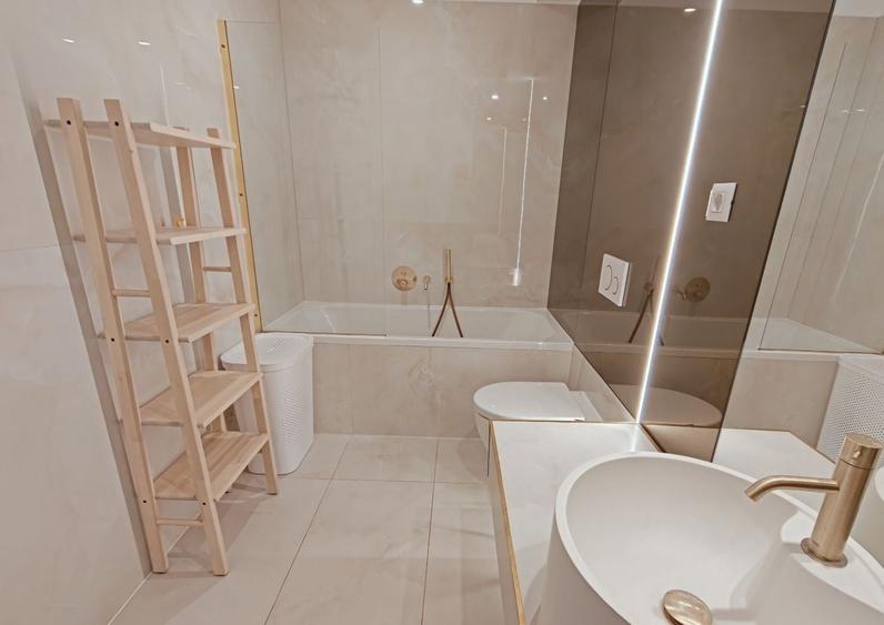 Apartament cu 3 camere decomandat în Pipera