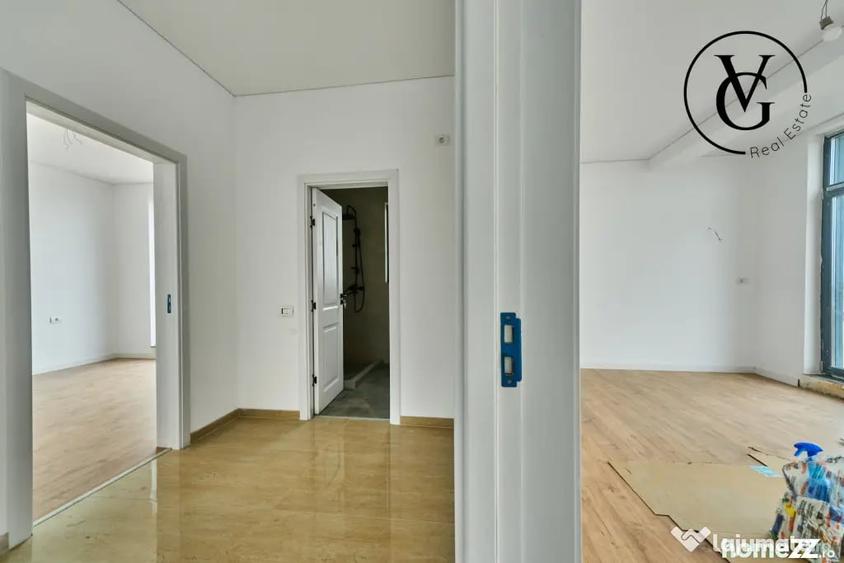 Casă cu 4 camere cu Teren 300 Mp în Central