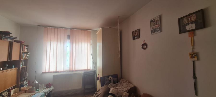 Garsonieră decomandată în Astra