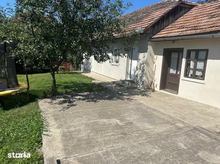 Casă cu 2 camere cu Teren 910 Mp în Central
