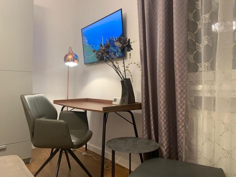 Apartament cu 2 camere decomandat în Cornișa