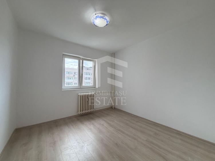 Apartament cu 2 camere decomandat în Titan