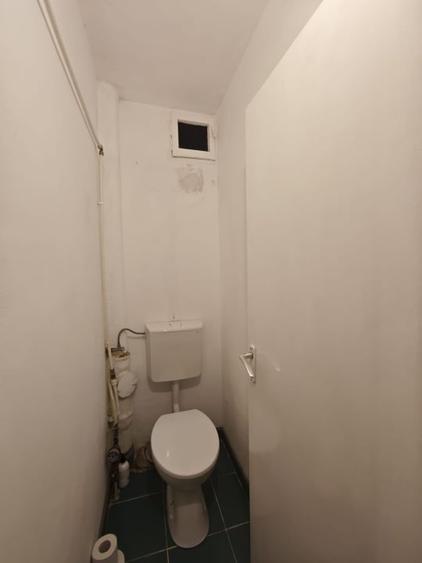 Apartament cu 4 camere decomandat, mobilat în Săsar