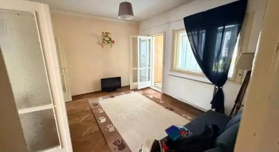 Apartament cu 2 camere semidecomandat în Cișmigiu