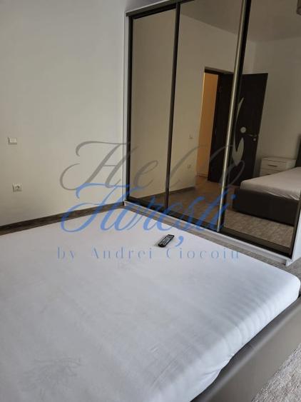 Apartament cu 3 camere decomandat în Florești