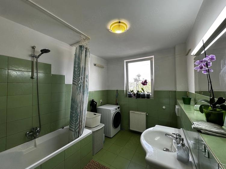 Apartament cu 4 camere decomandat în Terezian