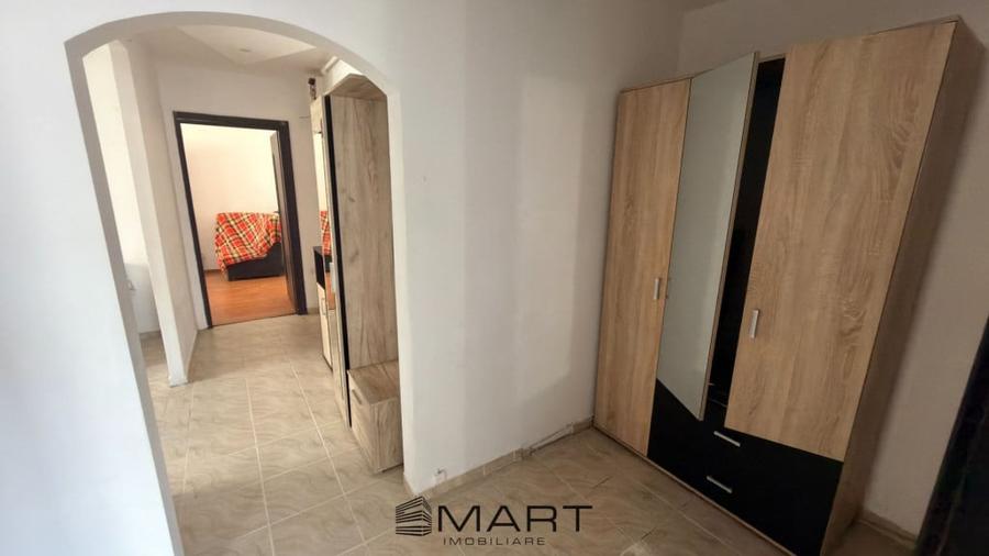 Apartament cu 3 camere decomandat în Vasile Aaron