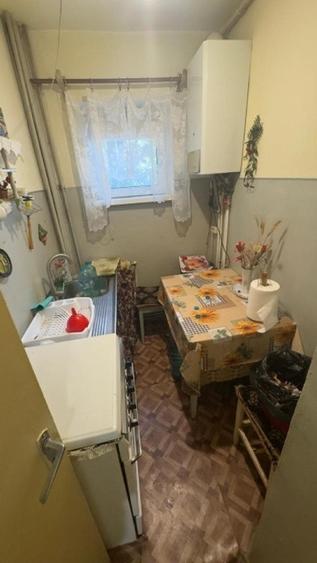 Apartament cu 3 camere în Cetate