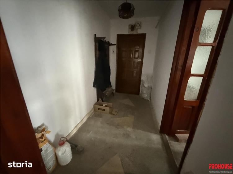 Apartament cu 2 camere semidecomandat în Bistrița Lac