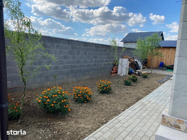Casă cu 5 camere cu Teren 1000 Mp în Central
