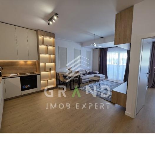 Apartament cu 2 camere semidecomandat, mobilat în Florești