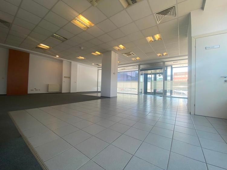 Spațiu comercial, de 164 mp, în Bucureștii Noi