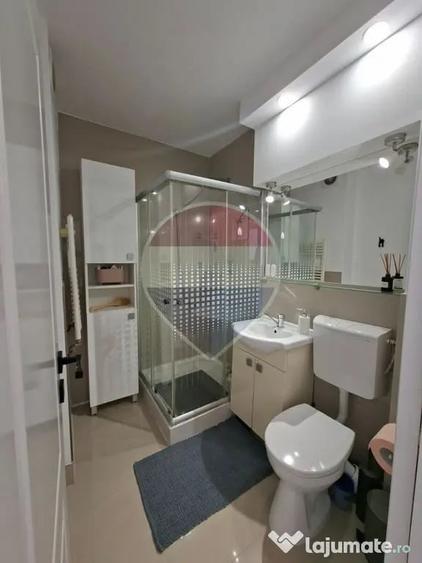 Apartament cu 3 camere decomandat în Săsar