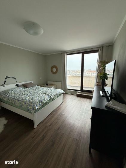 Apartament cu 3 camere, mobilat în Sud