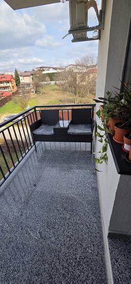 Apartament cu 2 camere decomandat în Titan