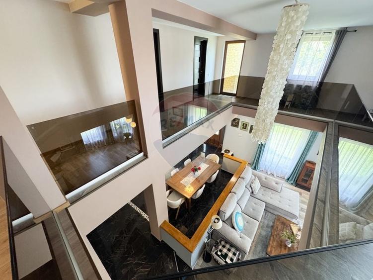 Casă individuală cu 5 camere cu Teren 704 Mp în Borhanci