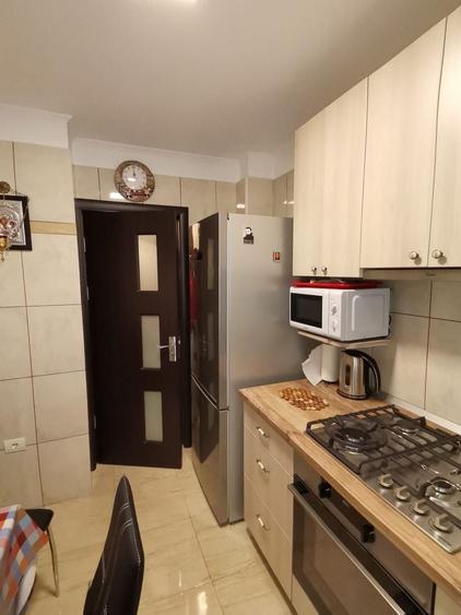 3 camere de inchiriat Tomis II - 12