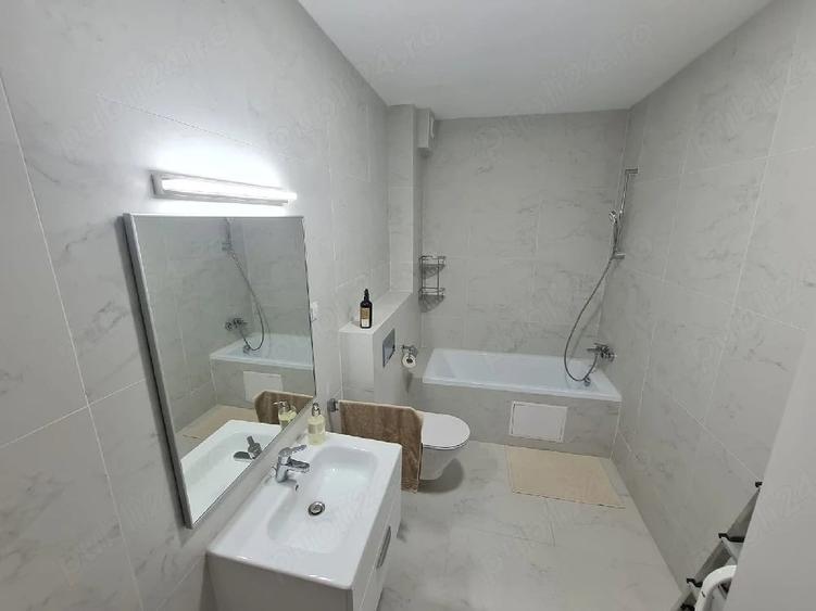 Garsonieră decomandată în Central