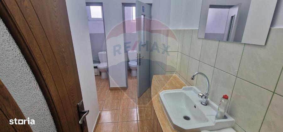 Spațiu comercial, de 28 mp, în Central