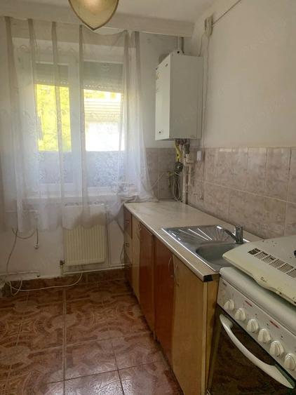 Apartament cu 2 camere decomandat în Antonești