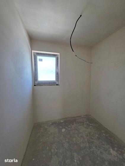 Casă cu 3 camere cu Teren 400 Mp în Central