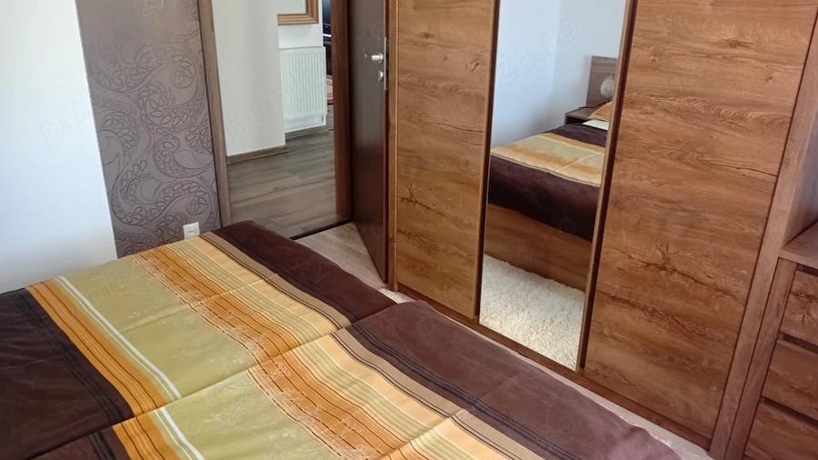 Apartament cu 4 camere decomandat în Central
