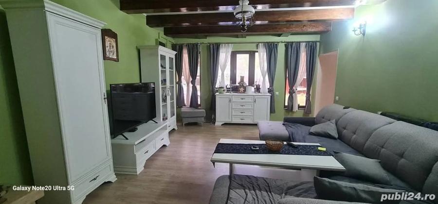 Casă cu 4 camere în Hunedoara