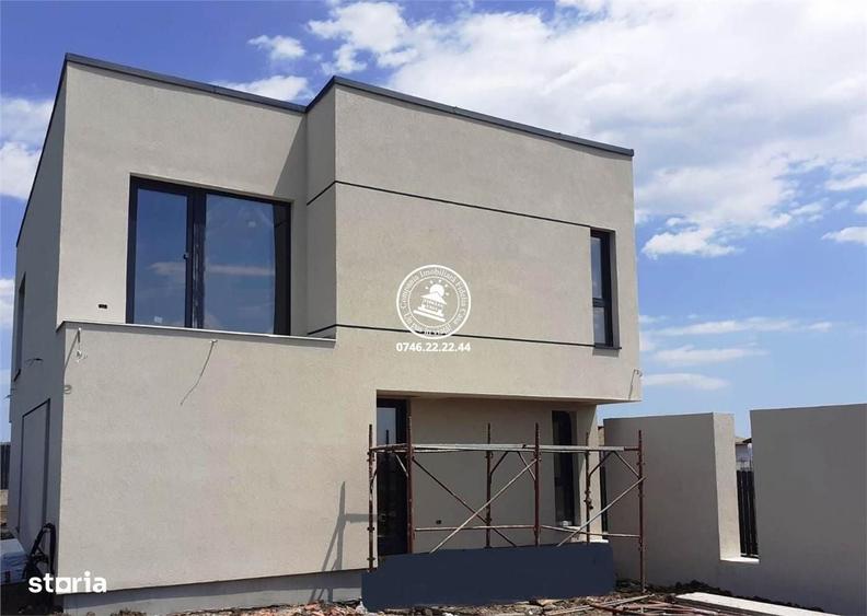 Casă cu 4 camere în Valea Lupului