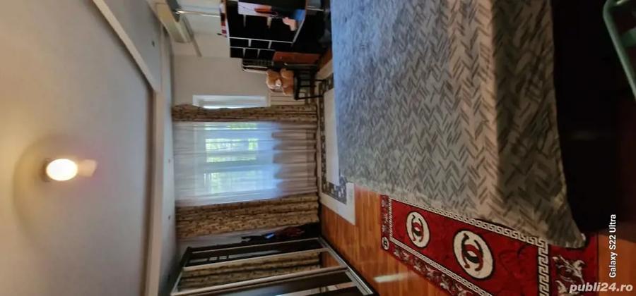 Apartament cu 4 camere decomandat în Rahova