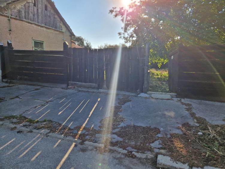 Casă cu 2 camere în Central