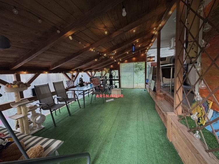 Apartament cu 3 camere, mobilat în Titan
