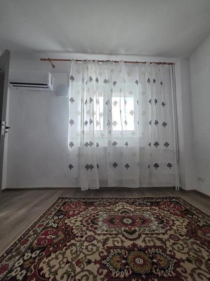 Apartament cu 2 camere decomandat în Berceni