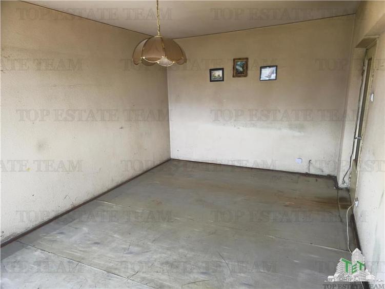 Apartament cu 3 camere decomandat în Lujerului