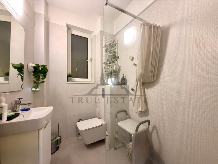 Apartament cu 3 camere semidecomandat în Armeneasca