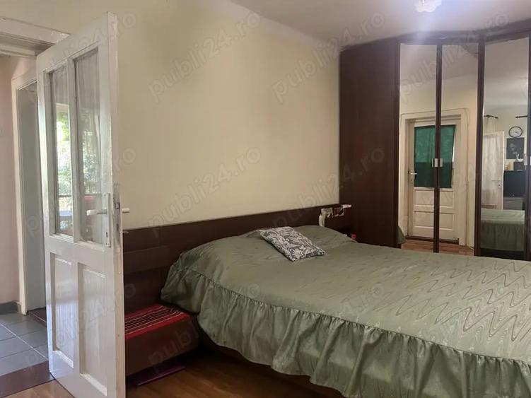 Casă cu 3 camere în Tăbăcărie