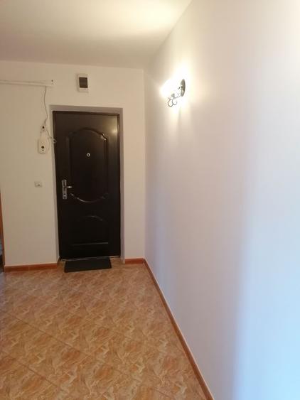 Inchiriez apartament cu 2 camere decomandat - 4