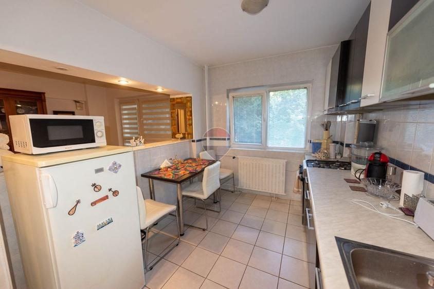 Apartament cu 2 camere semidecomandat, mobilat în Panduri