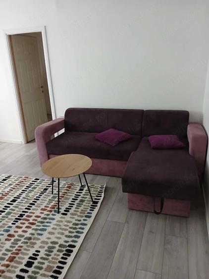 Apartament cu 2 camere nedecomandat în Republicii
