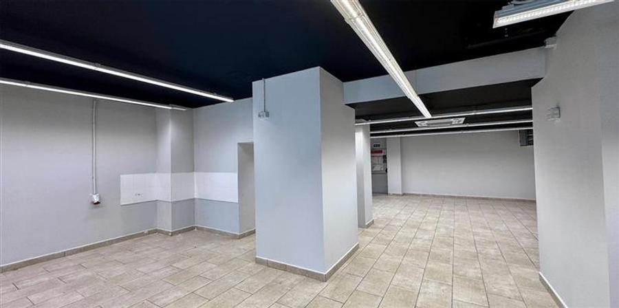 Spațiu comercial, de 330 mp, în Ghencea